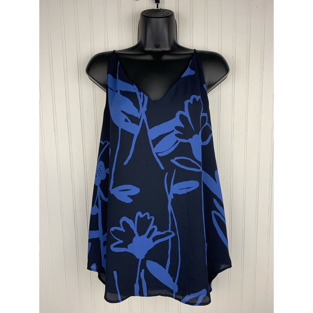 Blue floral tank